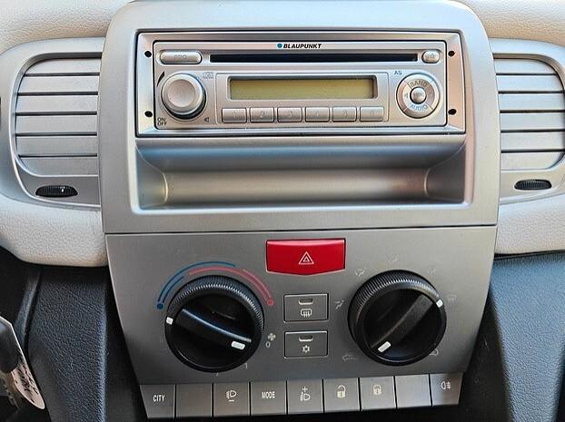 LANCIA Ypsilon 1.2 Benzina 69cv *UNYCA* - 2011