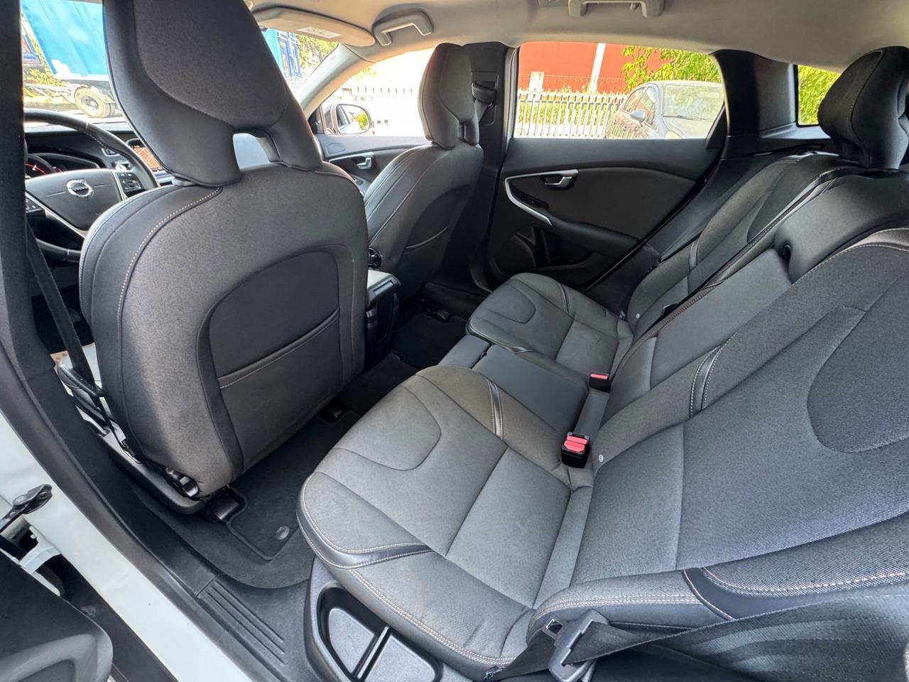 Volvo V40 Cross Country D2 Plus