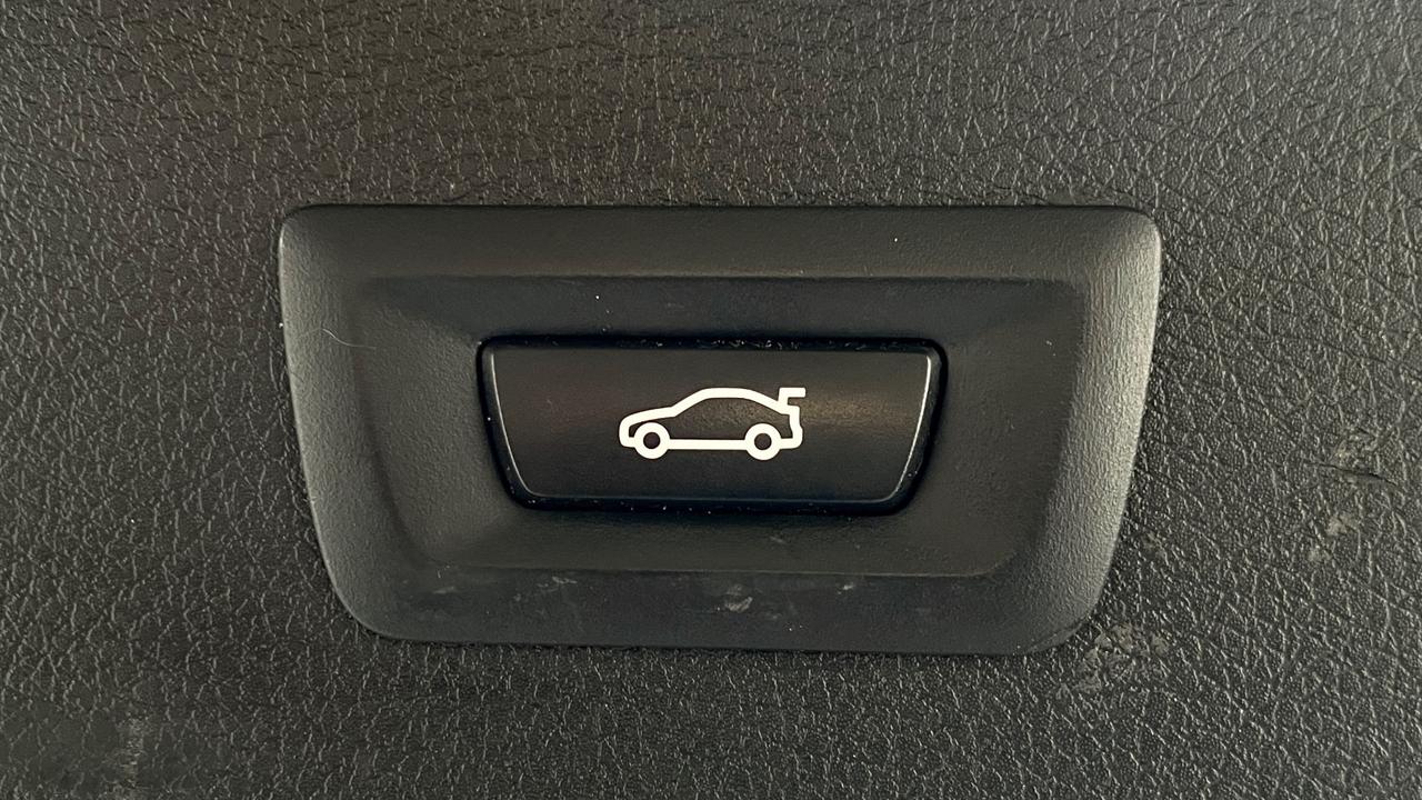 BMW 220D 2.0 LUXURY X-DRIVE 190CV - FULL LED, PELLE, PACCHETTO LUCI