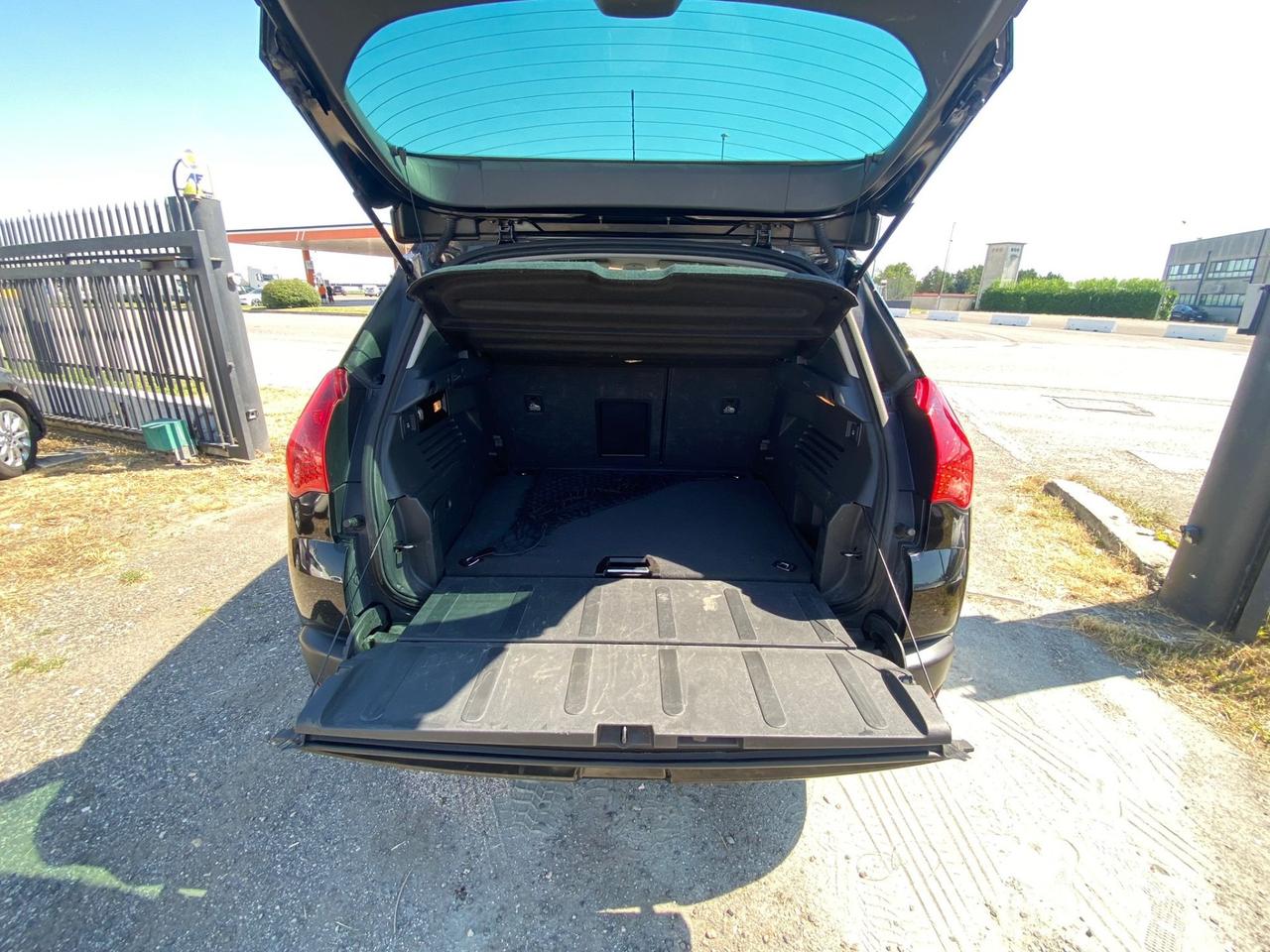 Peugeot 3008 1.6 HDi 115CV Business