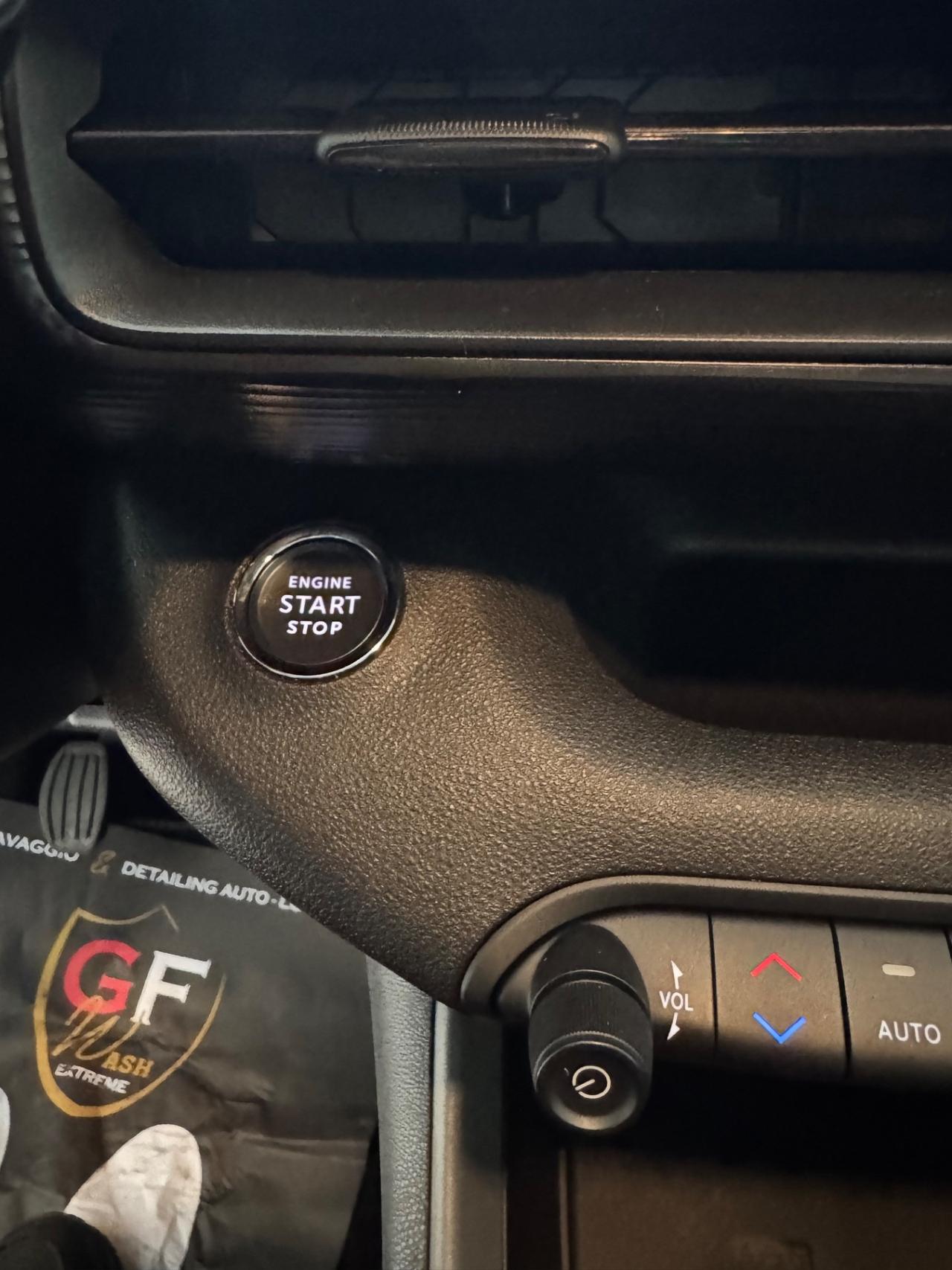 Jeep Avenger 1.2 Turbo 100 CV Altitude