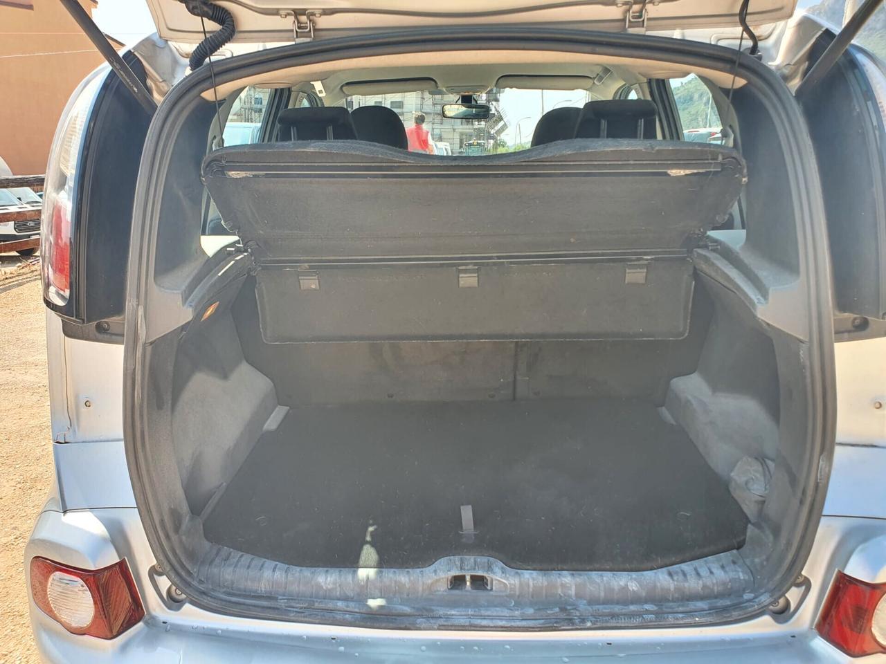 CITROEN C3 PICASSO 1.6 HDI 92 CV EXCLUSIVE 2011 EURO 5 INCIDENTATA € 900,00