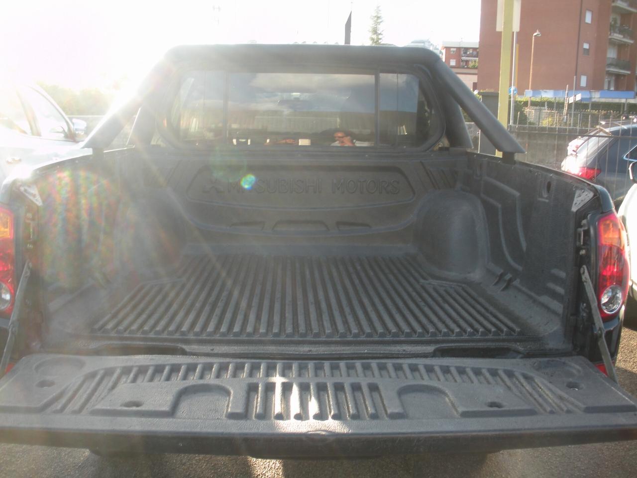 Mitsubishi L200 2.5 DI-D/136CV Double Cab Intense