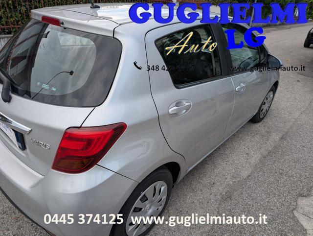 TOYOTA Yaris 1.3 5 porte Active Neopatentati