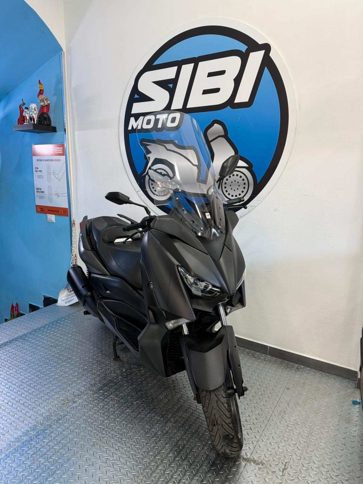 Yamaha X-Max 300