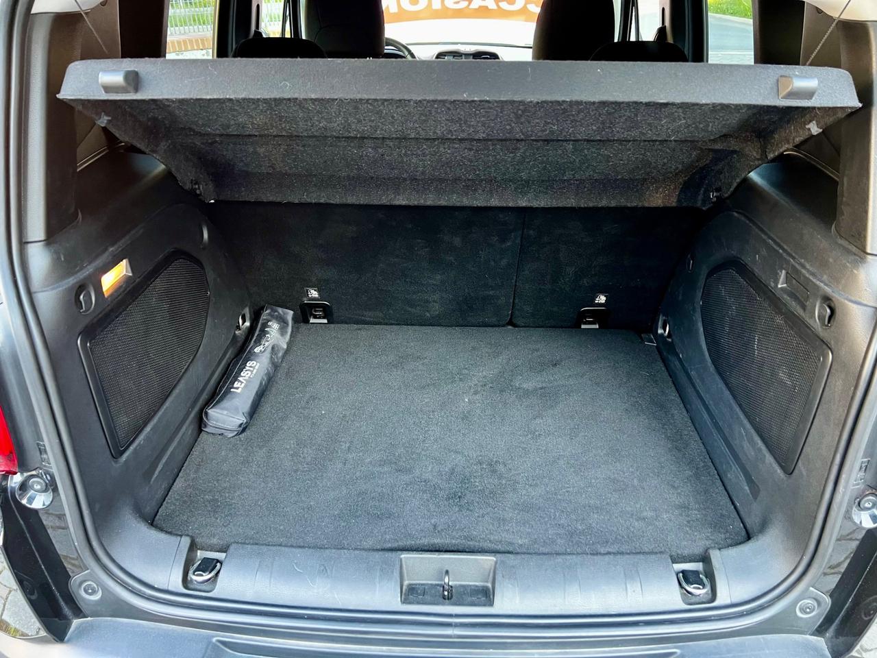 Jeep Renegade 1.6 Mjt DDCT 120 CV Limited black