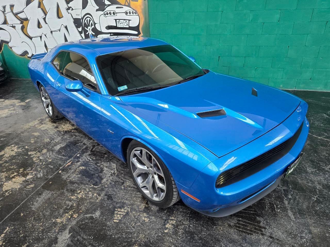 Dodge Challenger 5.7 HEMI V8 *IVA ESPOSTA