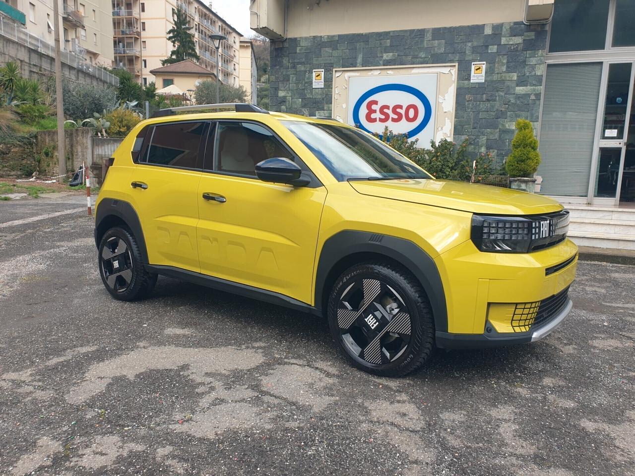 Fiat Grande Panda 1.2 Hybrid 110 CV S&S La Prima