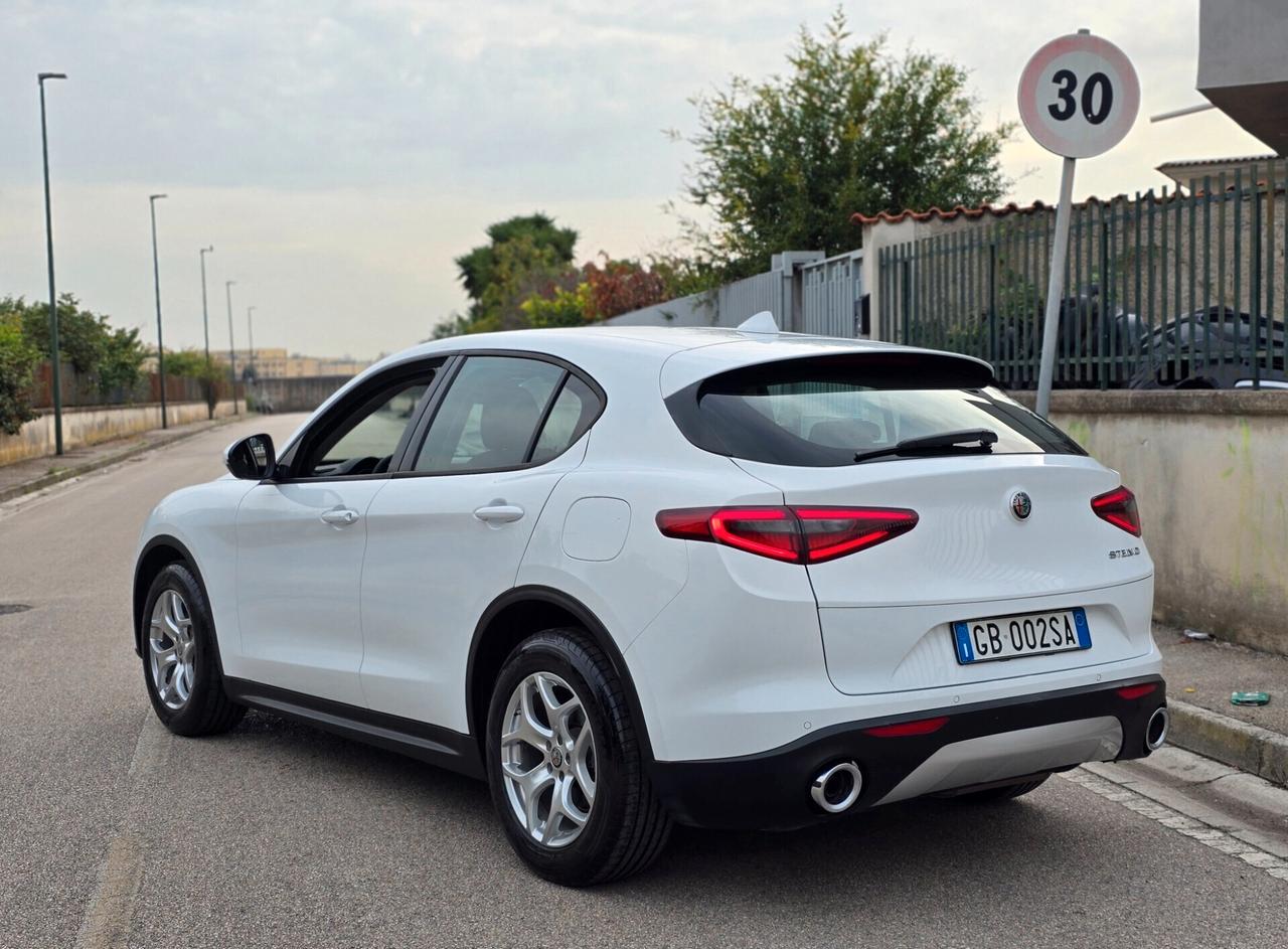 ALFA ROMEO STELVIO RESTYLING 2020 PARI AL NUOVO