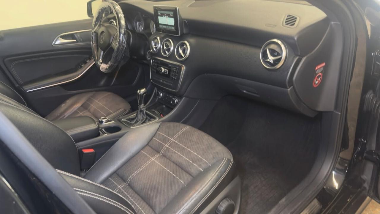 Mercedes-benz A 180 CDI 109CV Sport - 2014