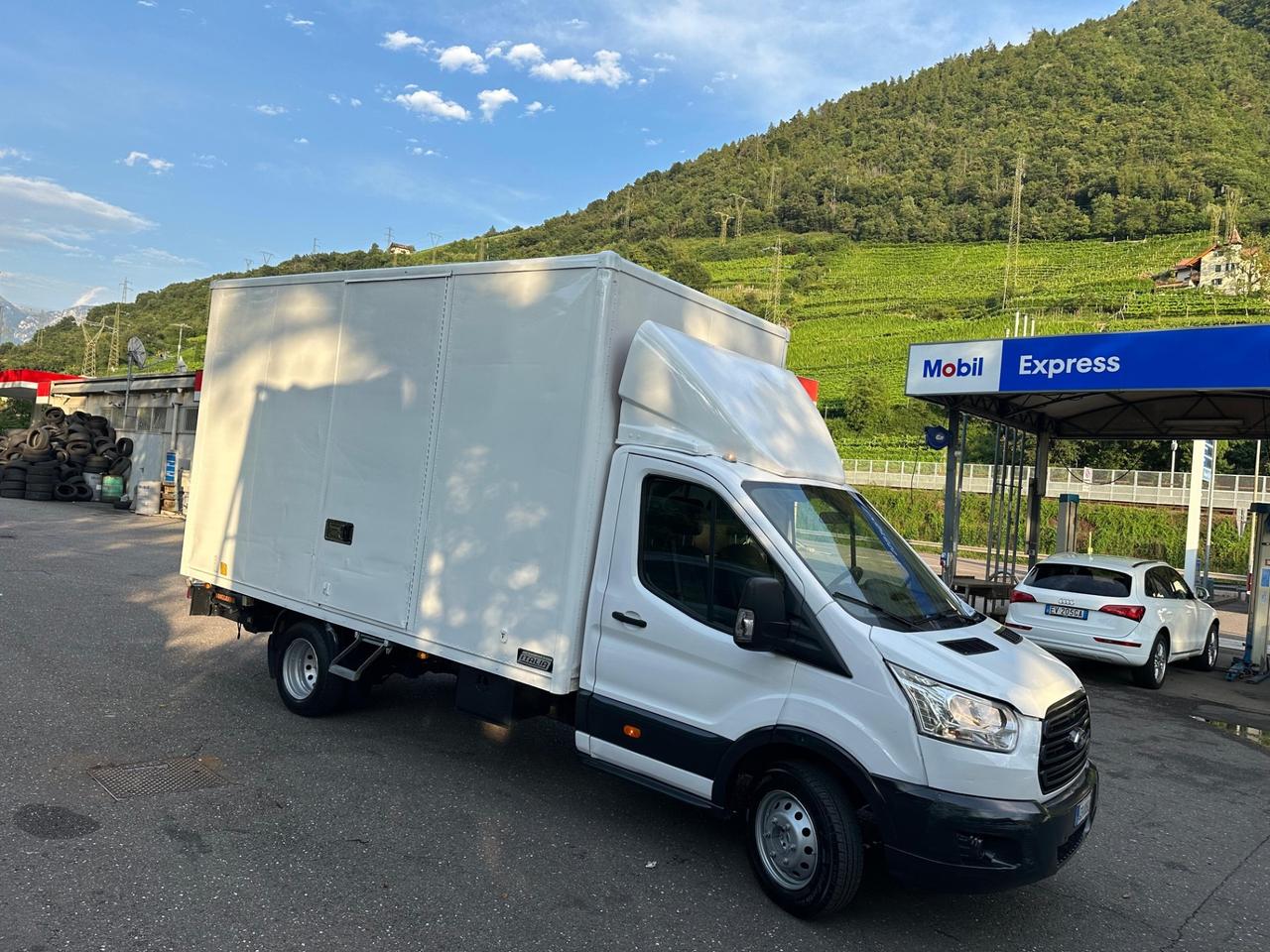 FORD TRANSIT 350 2.2 TDCI CON SPONDA IDRAULICA