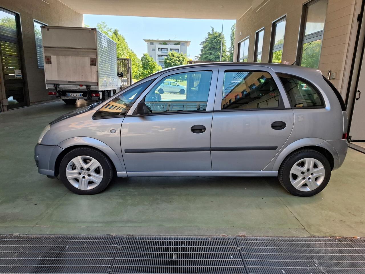 Opel Meriva 1.4 16V GPL-TECH Club