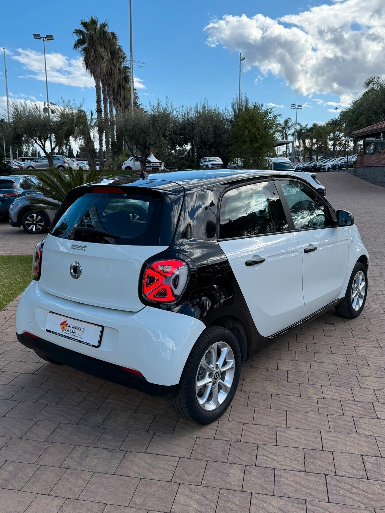 Smart ForFour 70 1.0 Youngster