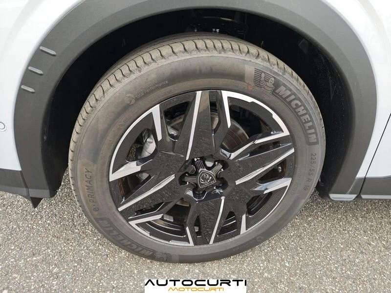 Peugeot 5008 Hybrid 136 e-DCS6 GT