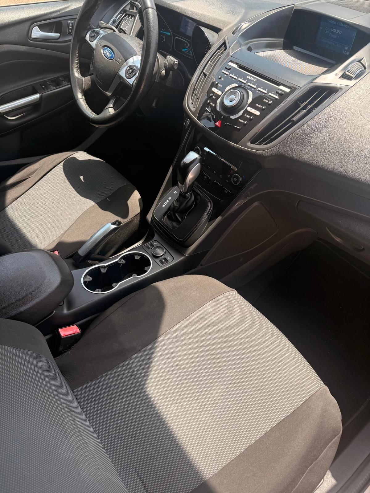 Ford Kuga 2.0 TDCI 163 CV 4WD Powershift Titanium