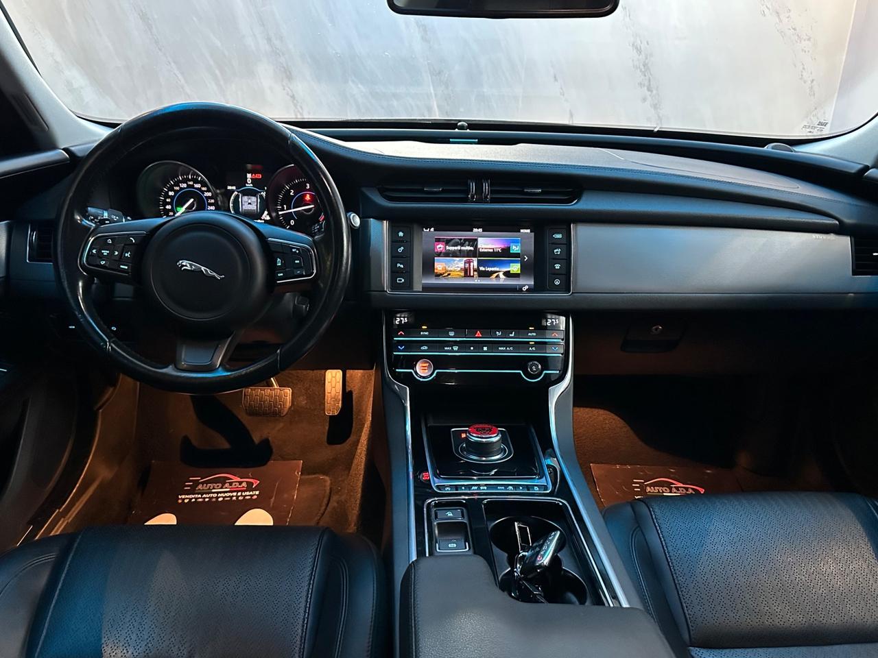 Jaguar XF 2.0 D 180 CV Portfolio