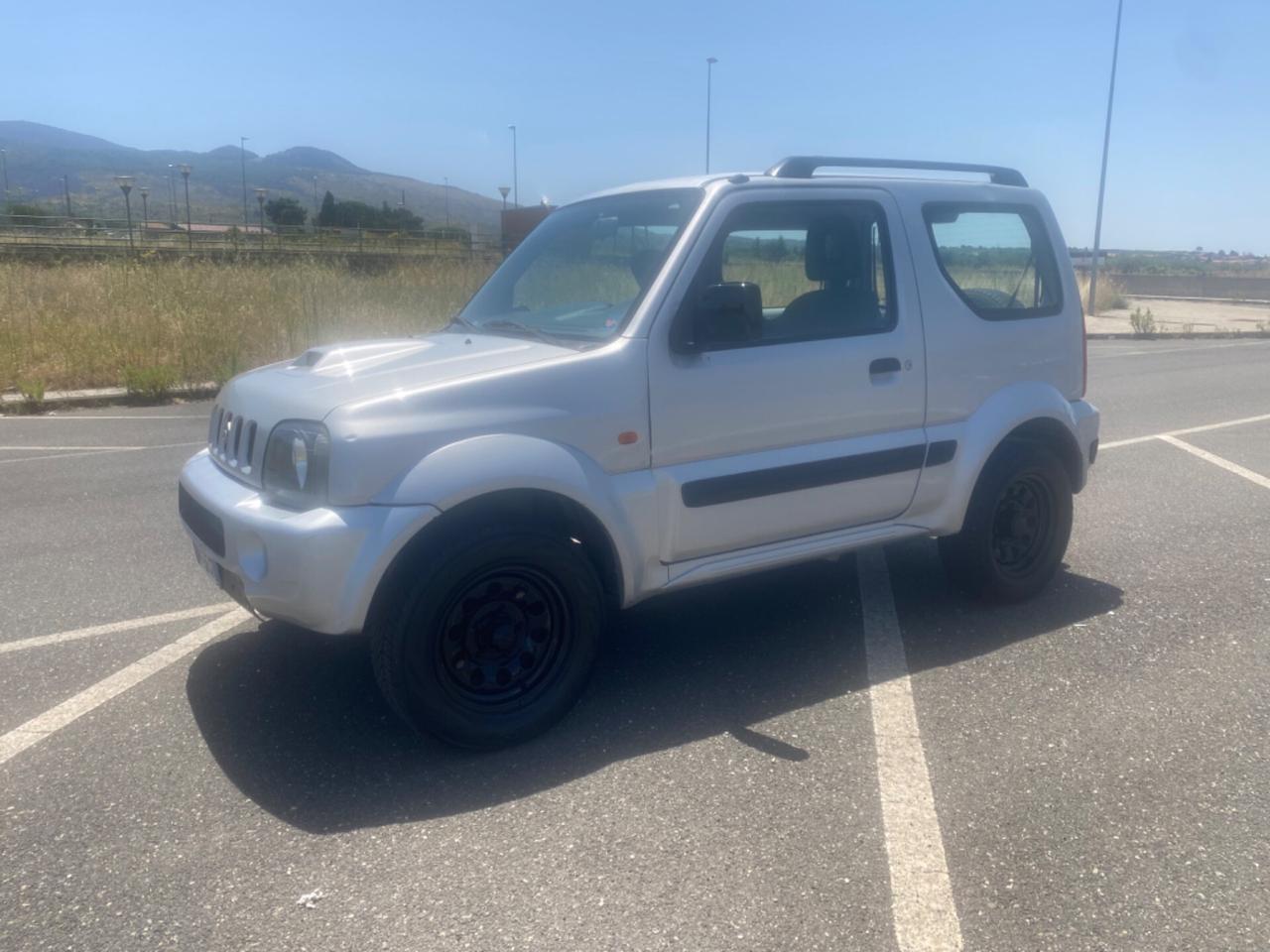 Suzuki Jimny 1.5 DDiS cat 4WD JLX LEGGI DESCRIZIONE