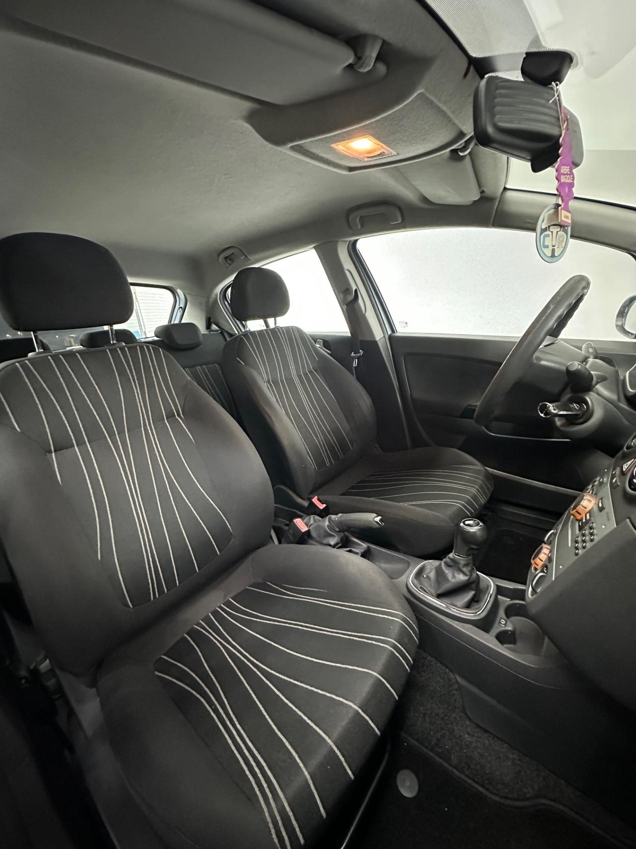 Opel Corsa 1.2 5 porte Easytronic Cosmo