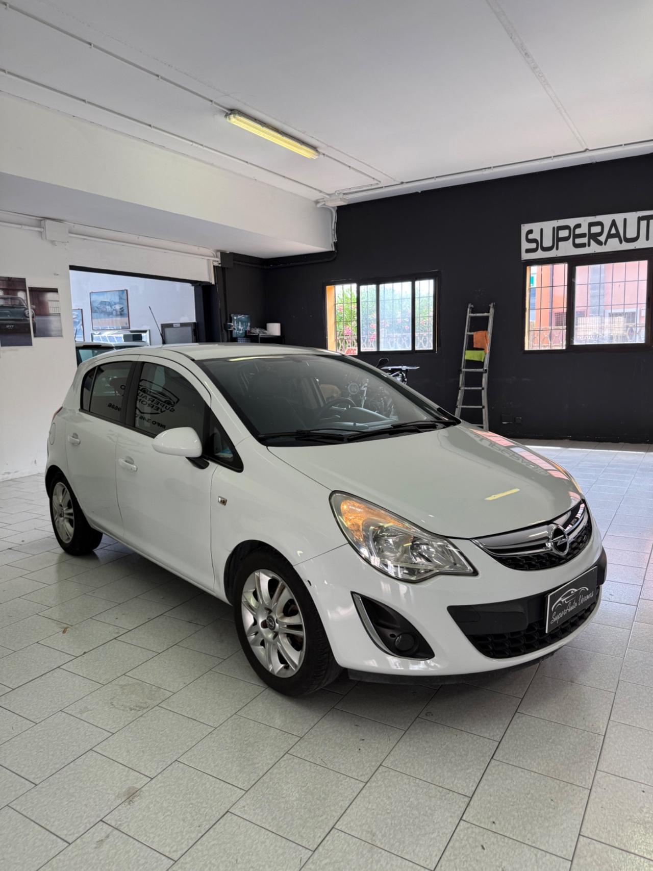 AUTOMATICA Opel Corsa 1.2 5 porte Sport