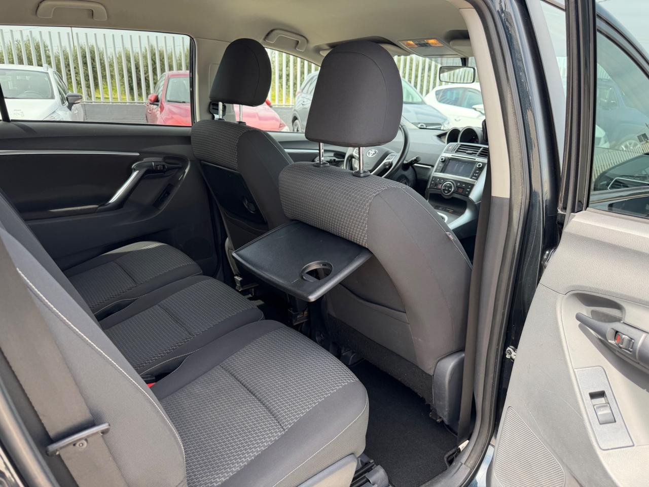 TOYOTA VERSO 1.6 D-4D 5POSTI FULL RETRO MY16