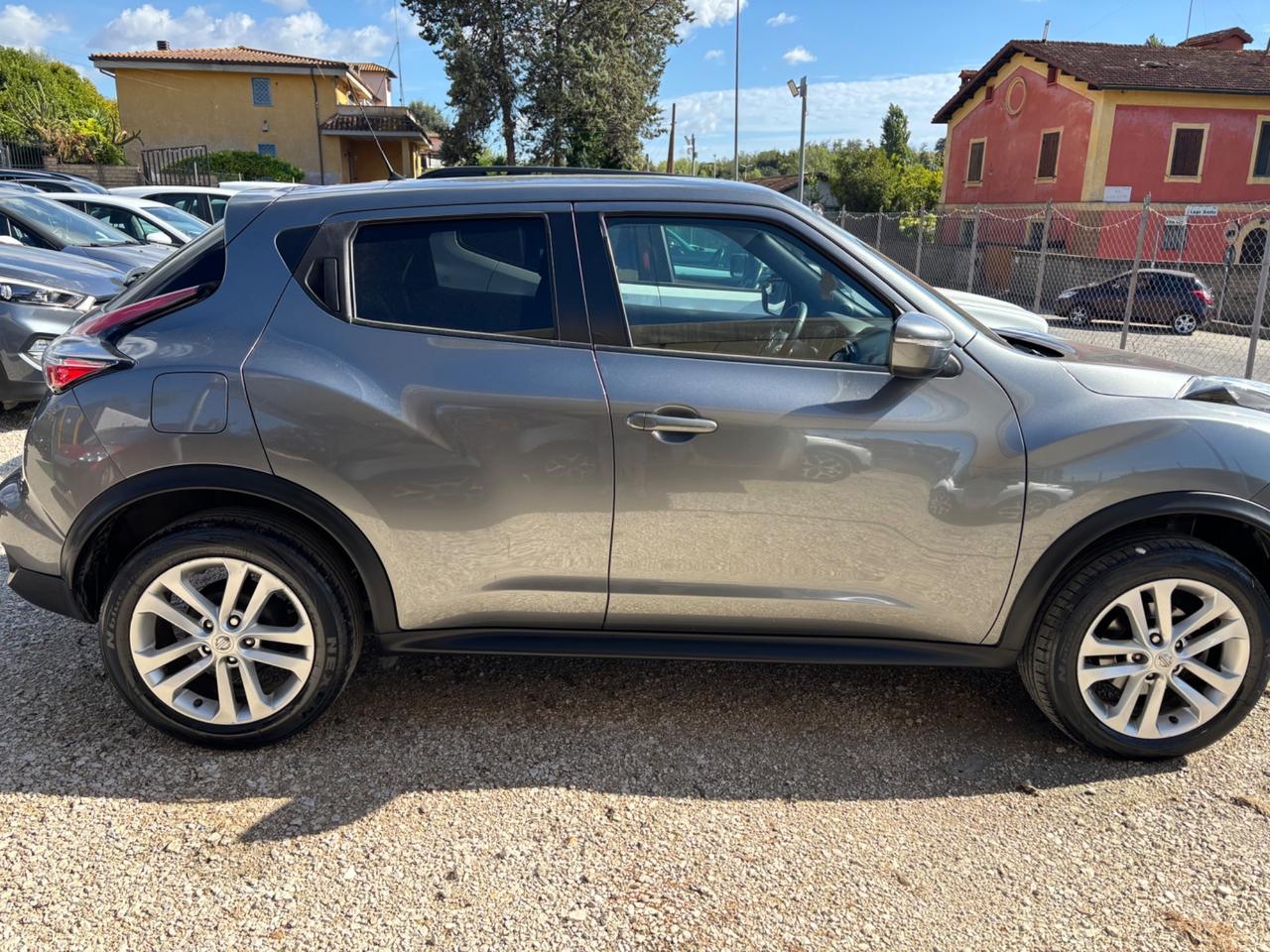 Nissan Juke 1.6 GPL Acenta