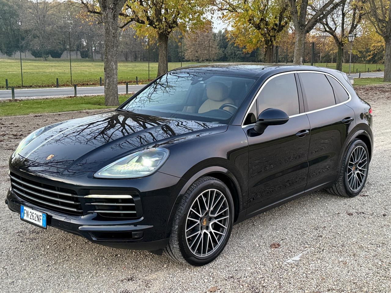 Porsche Cayenne 3.0 V6 - iva 22% compresa in garanzia