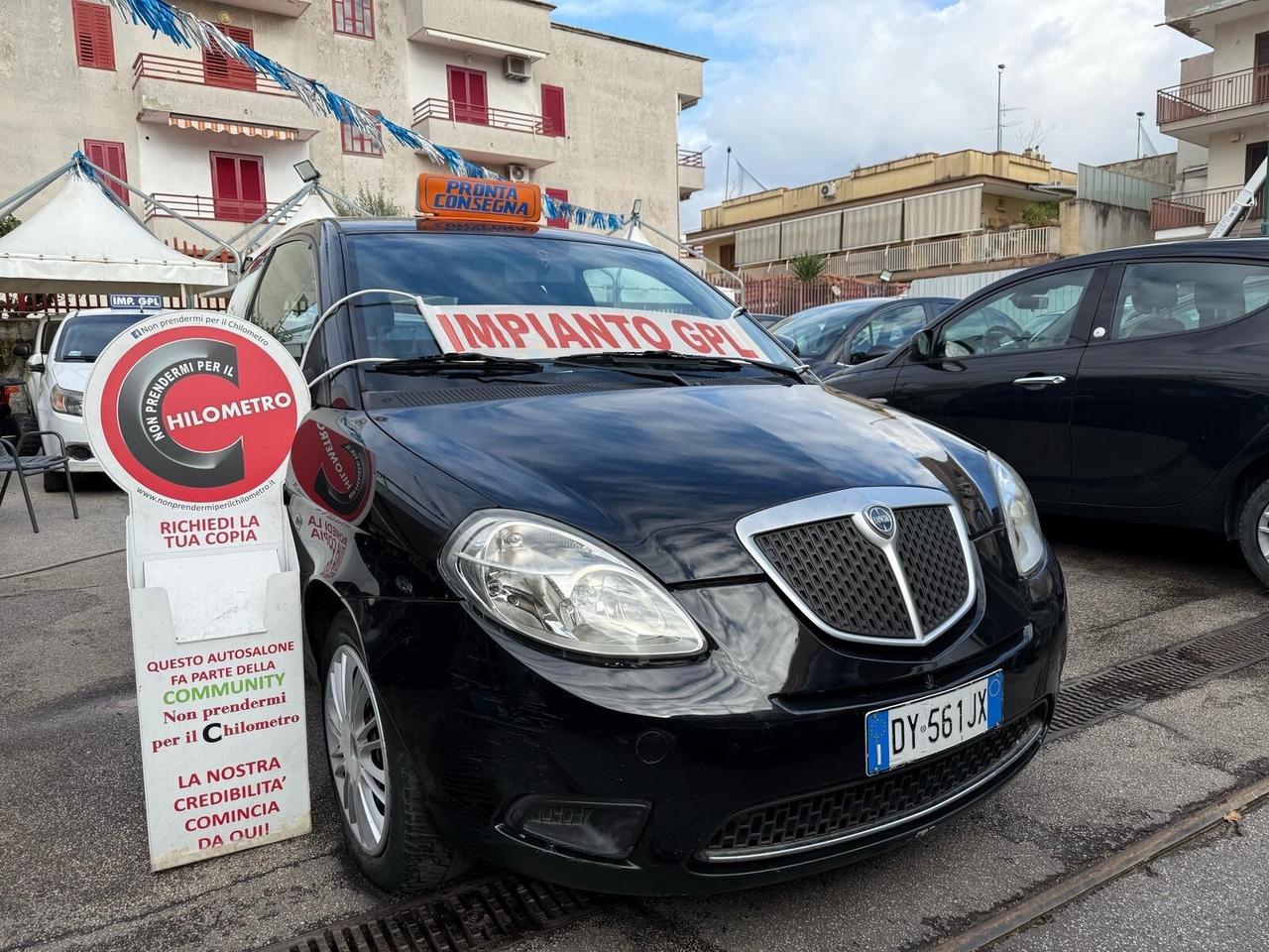 Lancia Ypsilon 1.4 benzina-GPL 2010 182,000Km