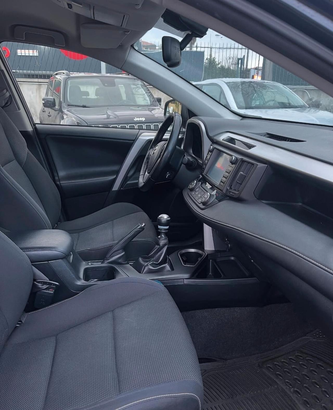 Toyota RAV 4 2.0 D-4D 2WD 143cv