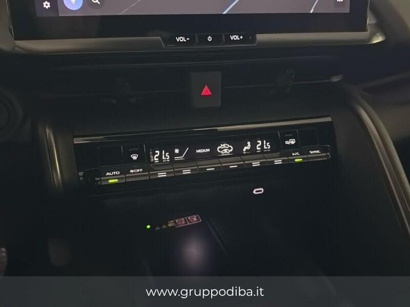 Toyota C-HR I 2016 1.8 HEV FWD TREND