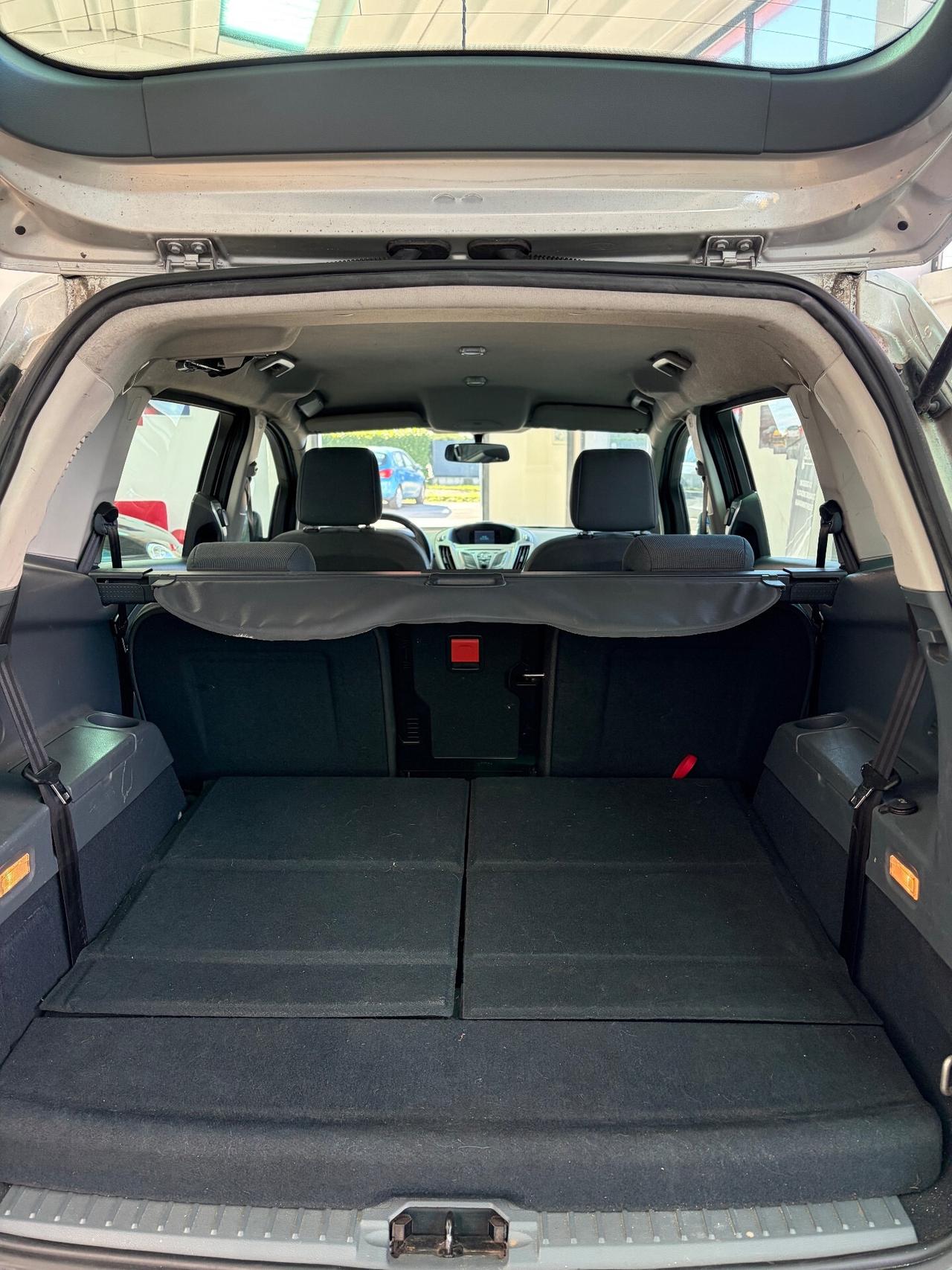 Ford C-Max Grand 7 posti