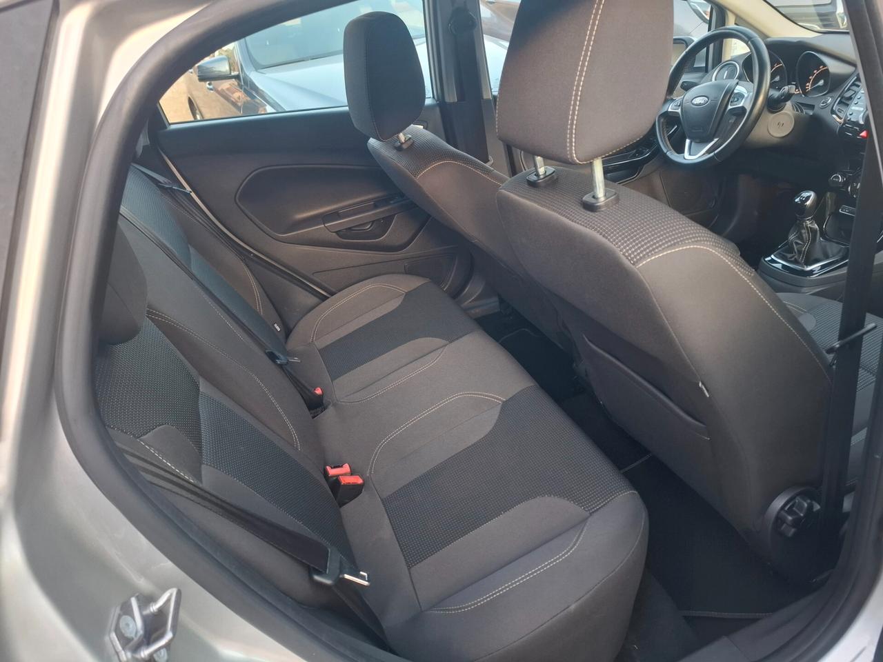 Ford Fiesta - 1.5 TDCi Titanio | Cruise Control | Ingresso senza chiave | Bluetooth |