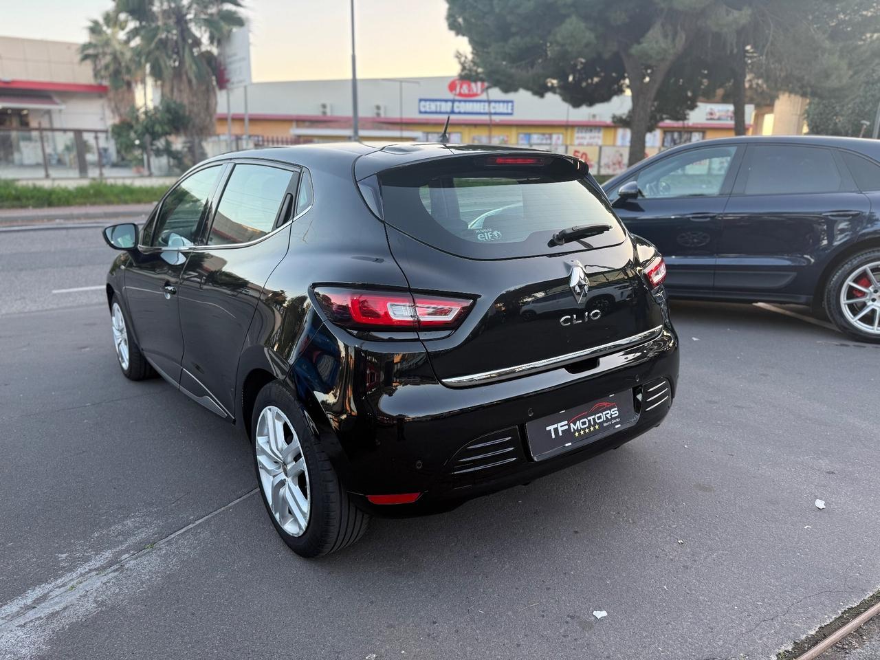 Renault Clio 1.5 dci SOLO 90.000KM - 2019
