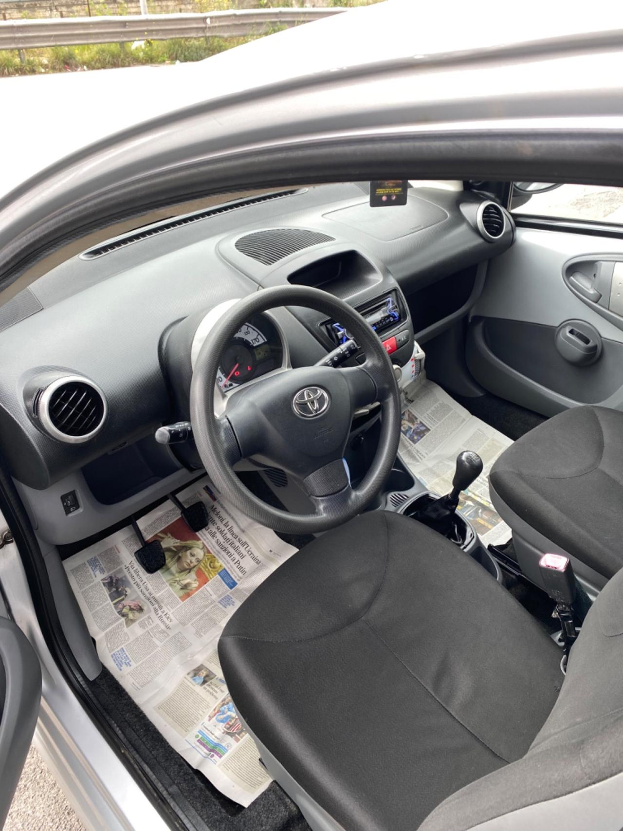 Toyota Aygo 1.0 12V VVT-i 5 porte