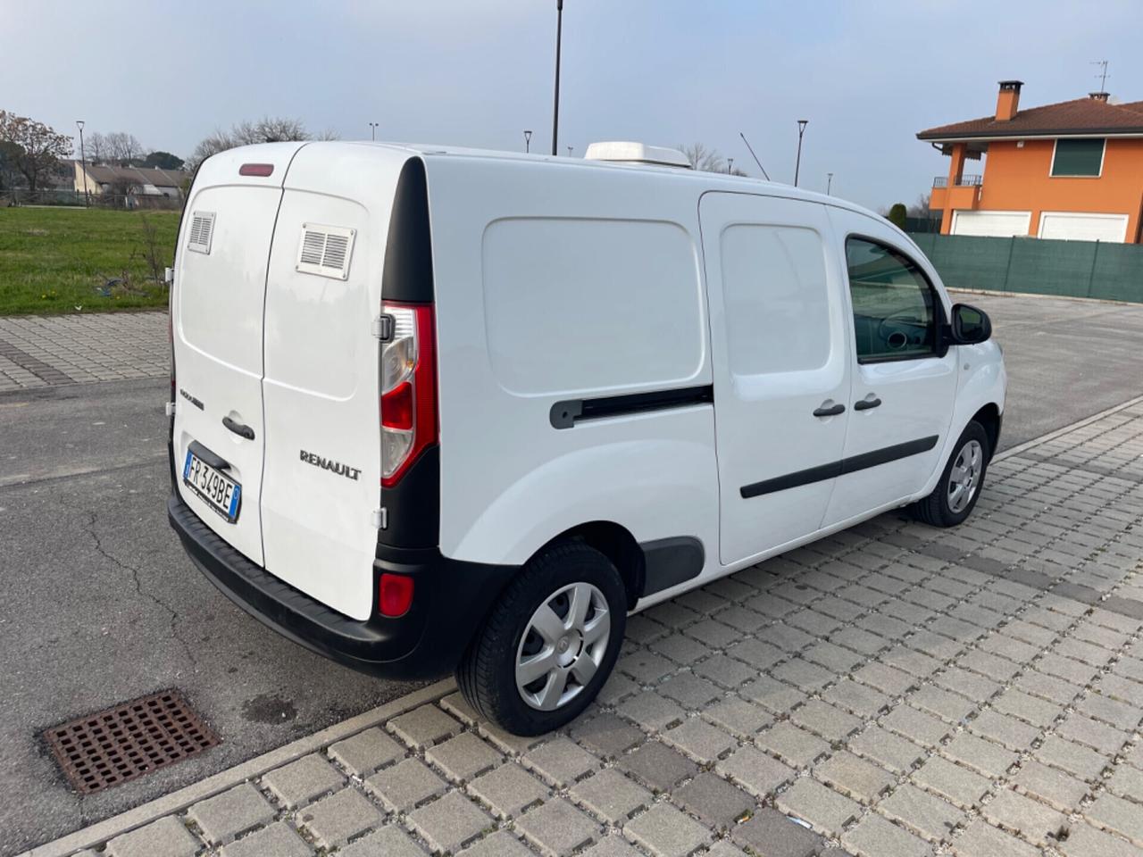 Renault Kangoo 1.5 dCi 110CV EDC 4p. Express Maxi Energy Ice