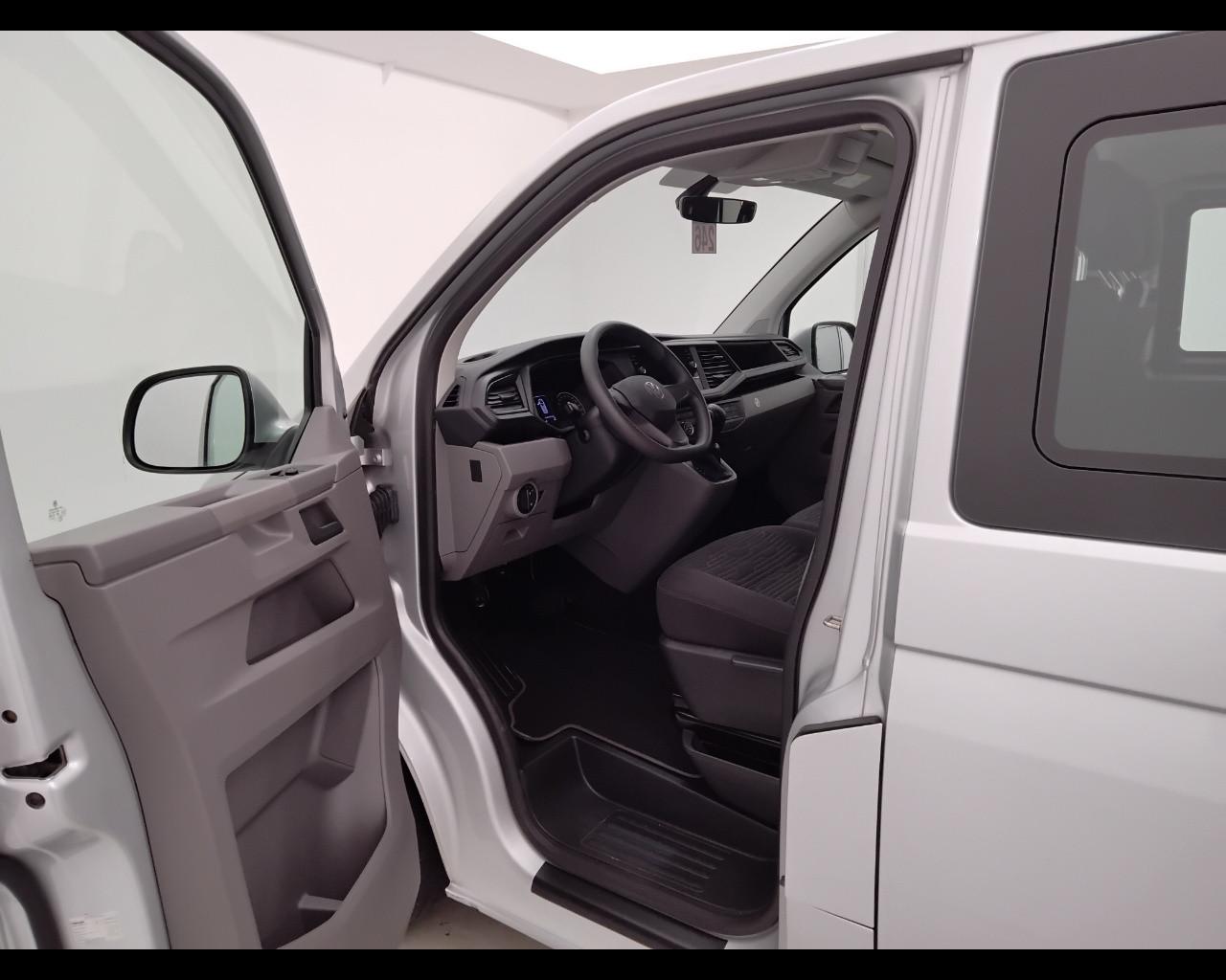 VOLKSWAGEN T6.1 Caravelle 30 - T6.1 Caravelle 2.0 tdi 150cv Comfortline p.c. dsg7