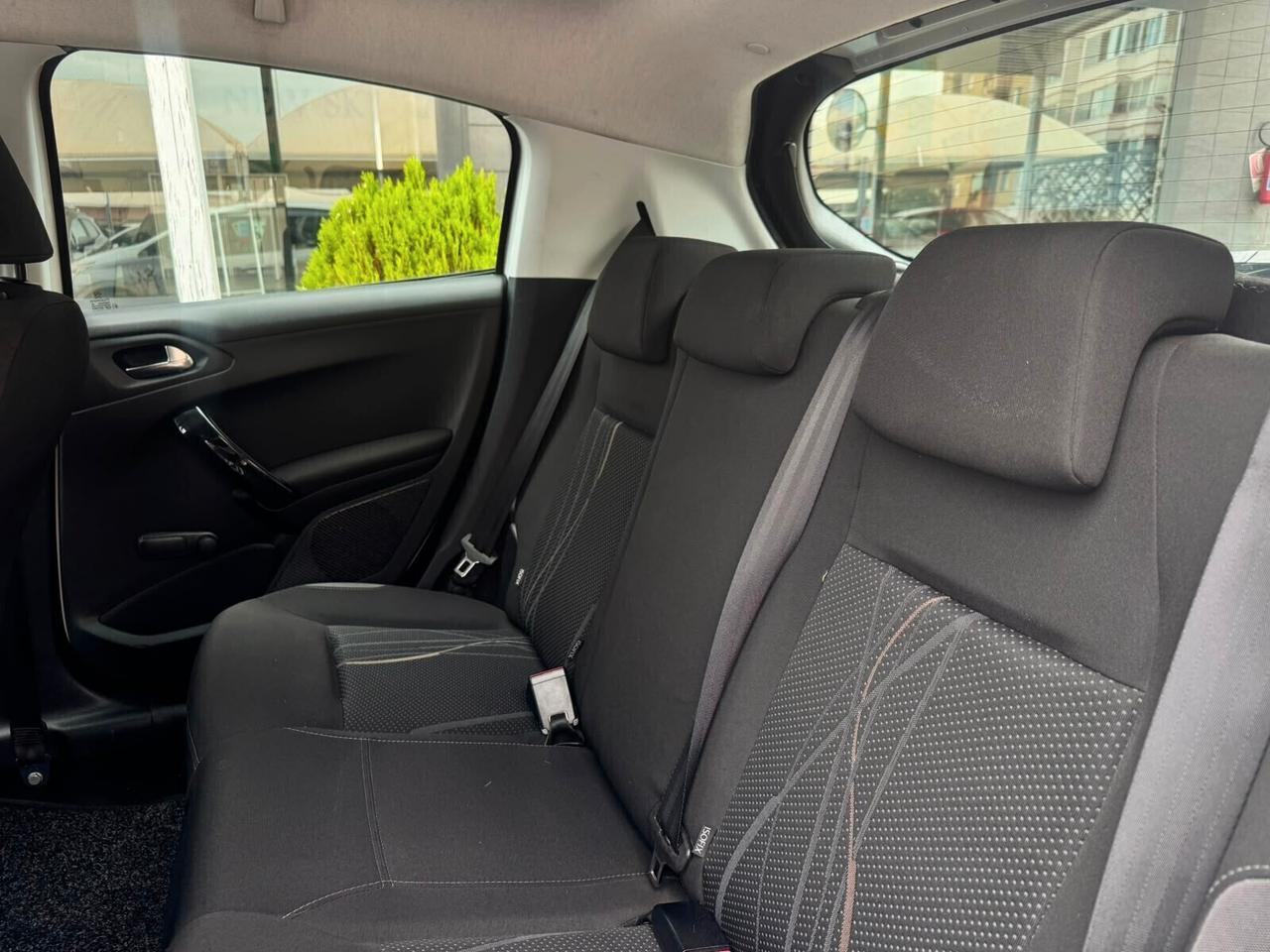 Peugeot 208 1.2 VTi 82 CV 5 porte Active