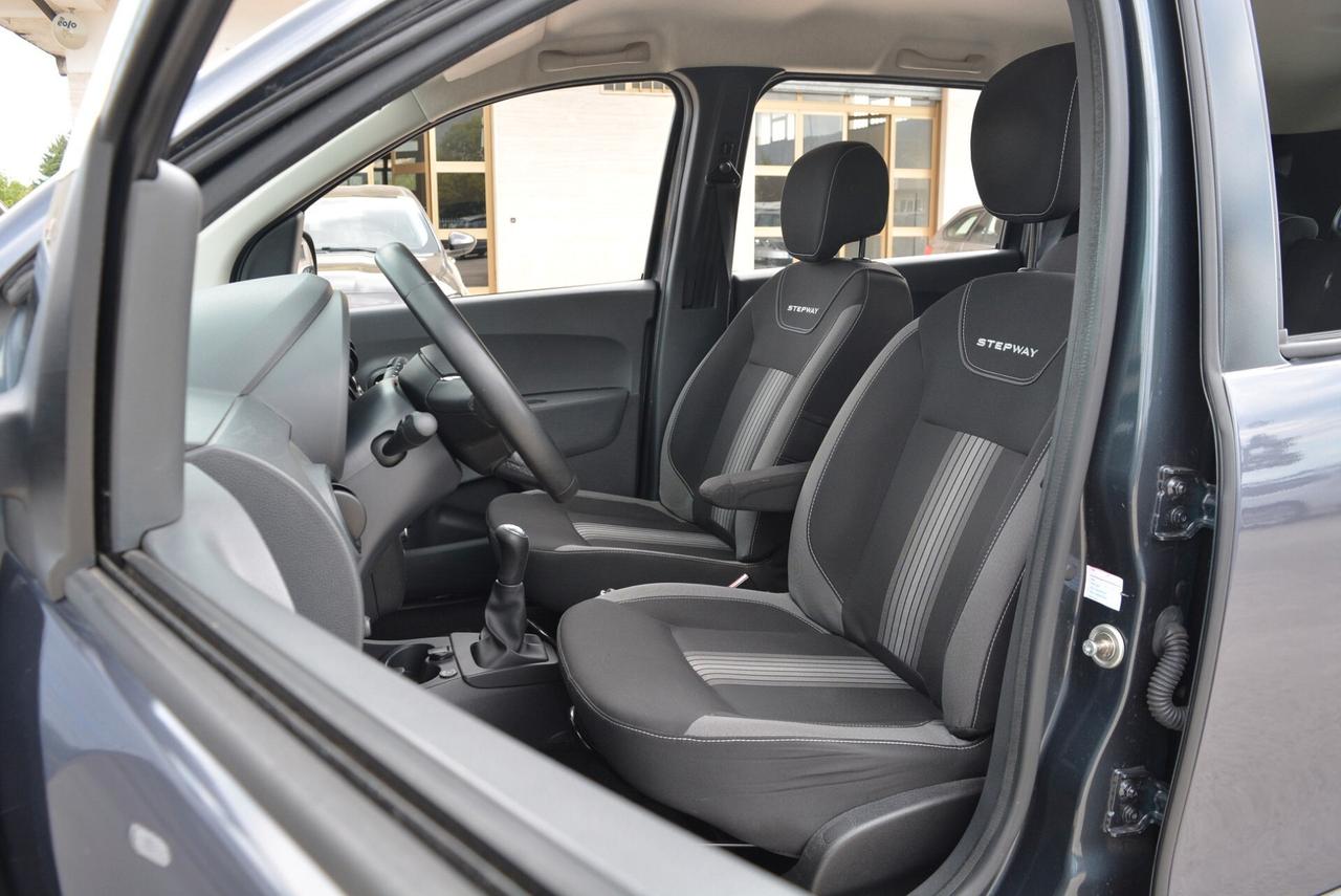 Dacia Lodgy Stepway 1.6 110CV GPL 5 posti