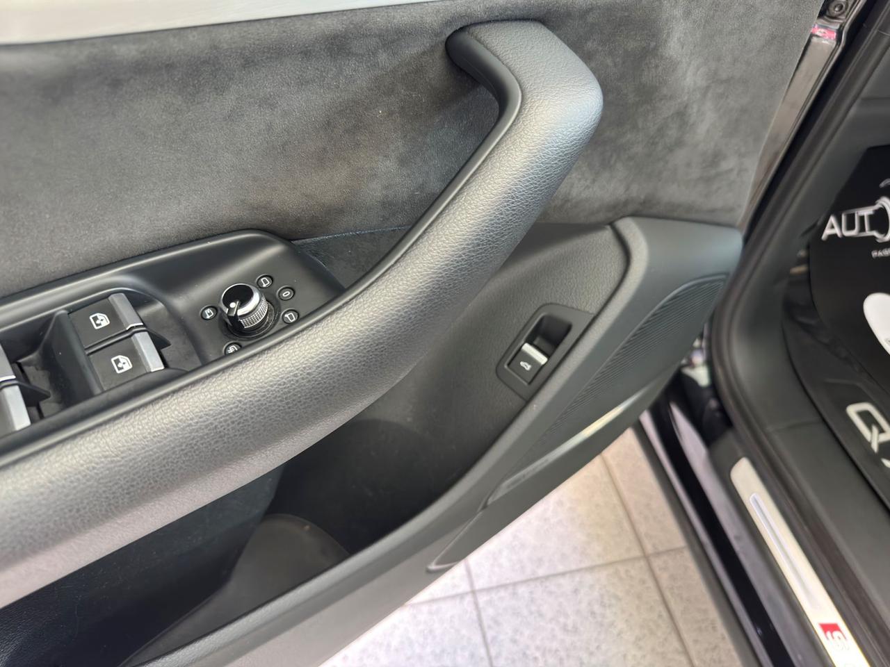 AUDI Q7 II 2019 50 3.0 tdi mhev quattro tiptronic 7p.ti