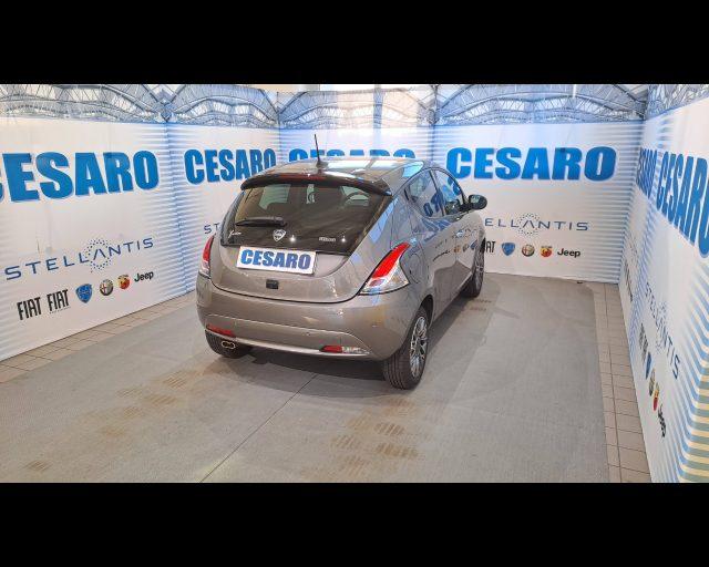 LANCIA Ypsilon 1.0 hybrid Gold Plus