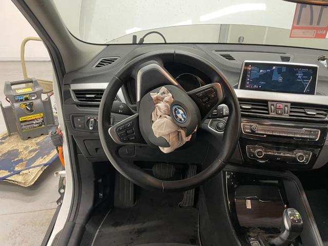 BMW X2 XDRIVE25E BUSINESS-X