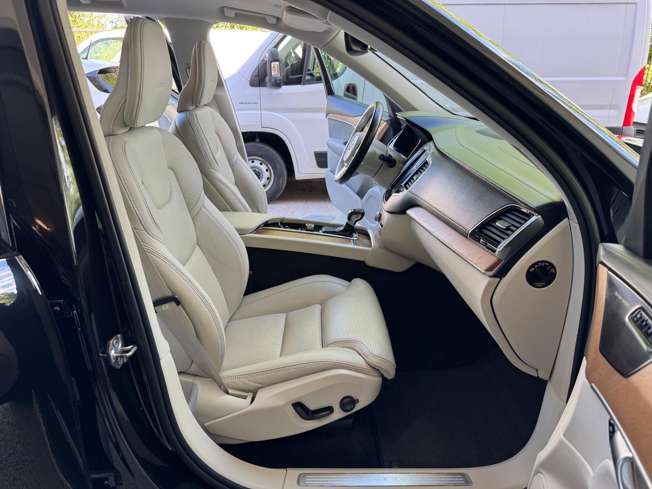 Volvo XC 90 D5 AWD ISCRIPTION 7P. GARANZIA 24 MESI