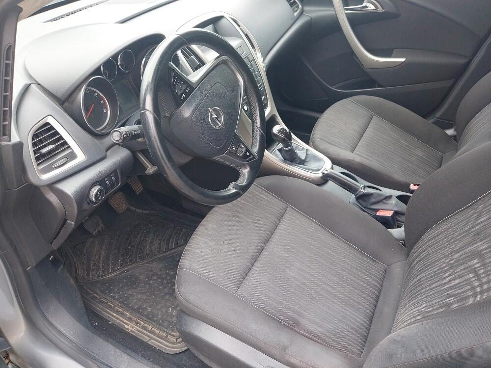 Opel Astra 1.6 115CV Sports Tourer Cosmo
