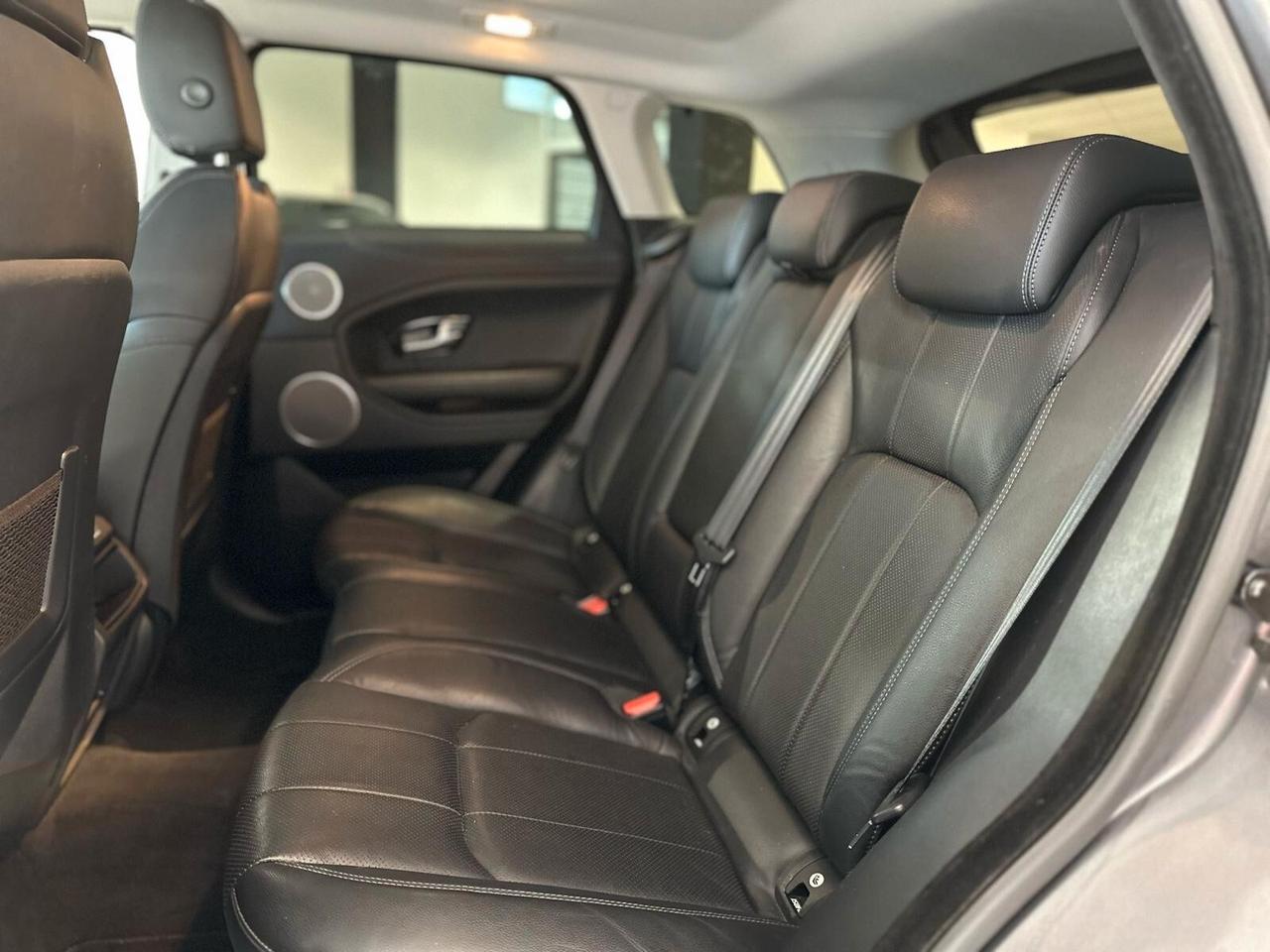 Land Rover Range Evoque 2.0 TD4 180 CV 5p. SE Dynamic