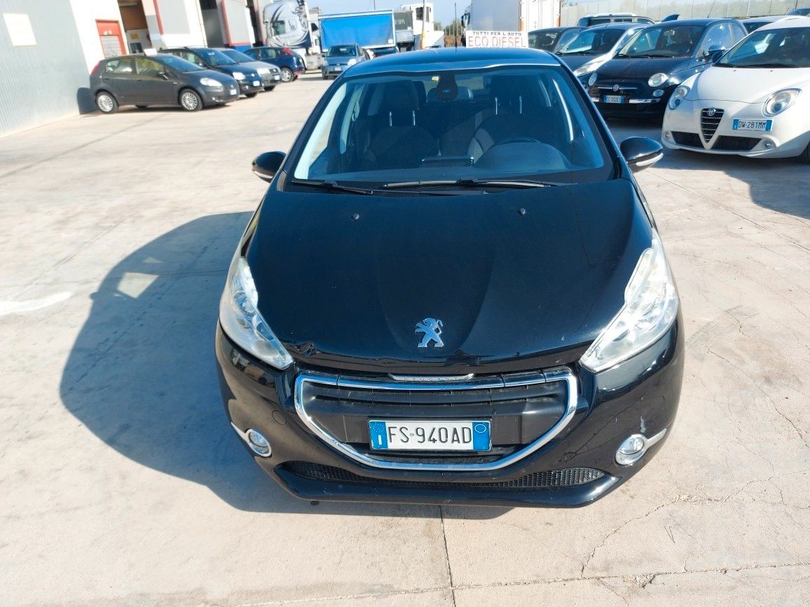 Peugeot 208 1.6 e-HDi TETTO PANORAMICO 2012