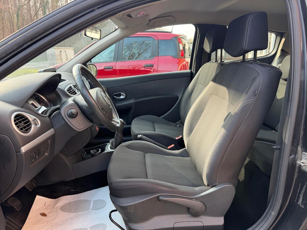 Renault Clio 1.2 16V 3 porte Confort