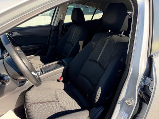 MAZDA 3 1.5 Skyactiv-D Exceed