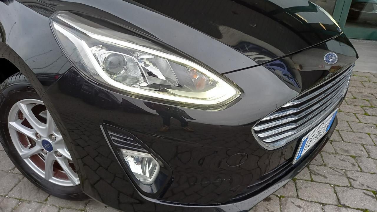 Ford Fiesta 1.0 Ecoboost Hybrid 125 CV 5 porte Titanium