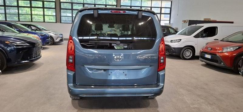 Toyota Proace City Verso Luxury 7 posti 1.5 130cv automatico L2 passo lungo