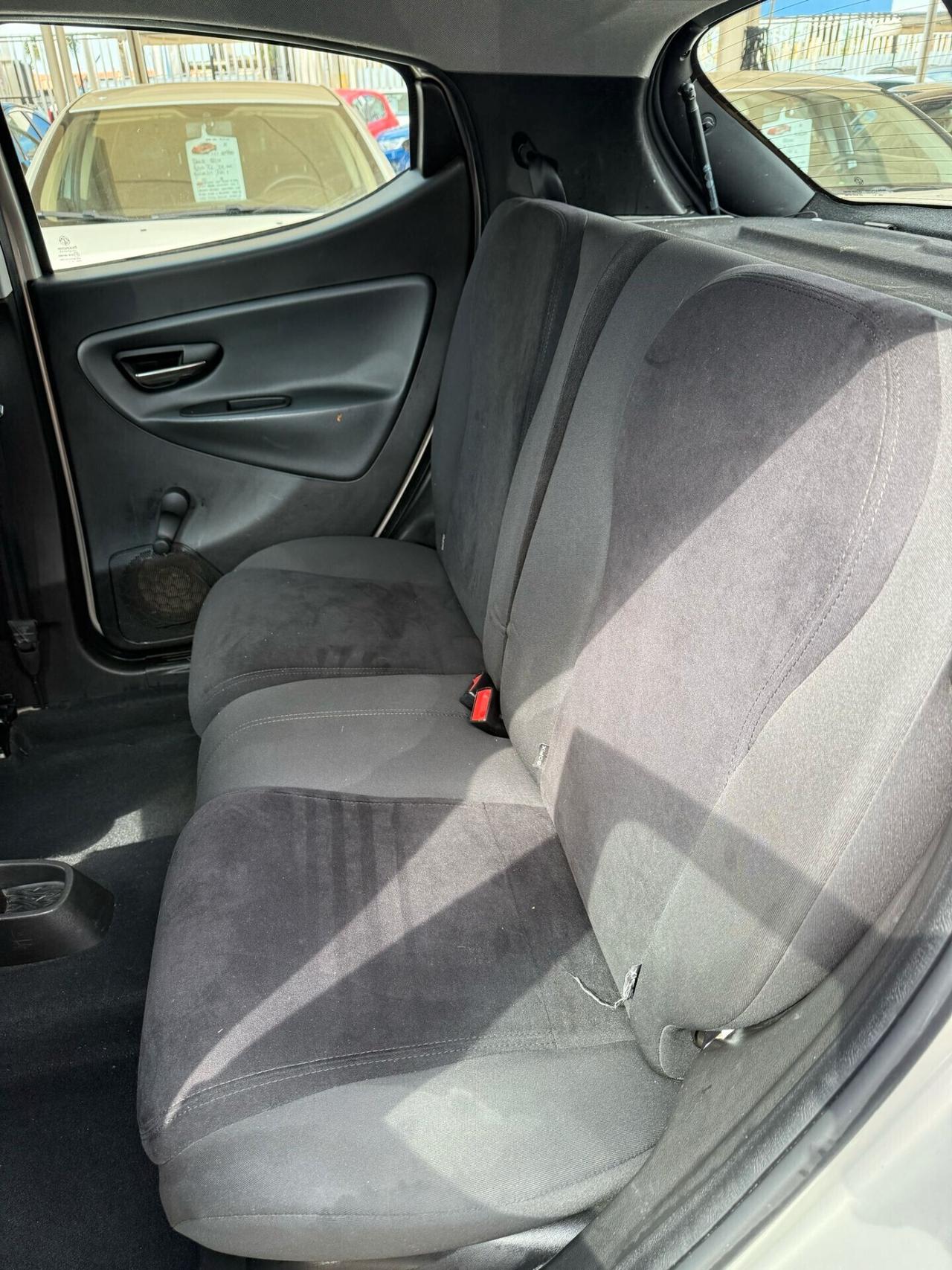 LANCIA NEW YPSILON 900 B/METANO