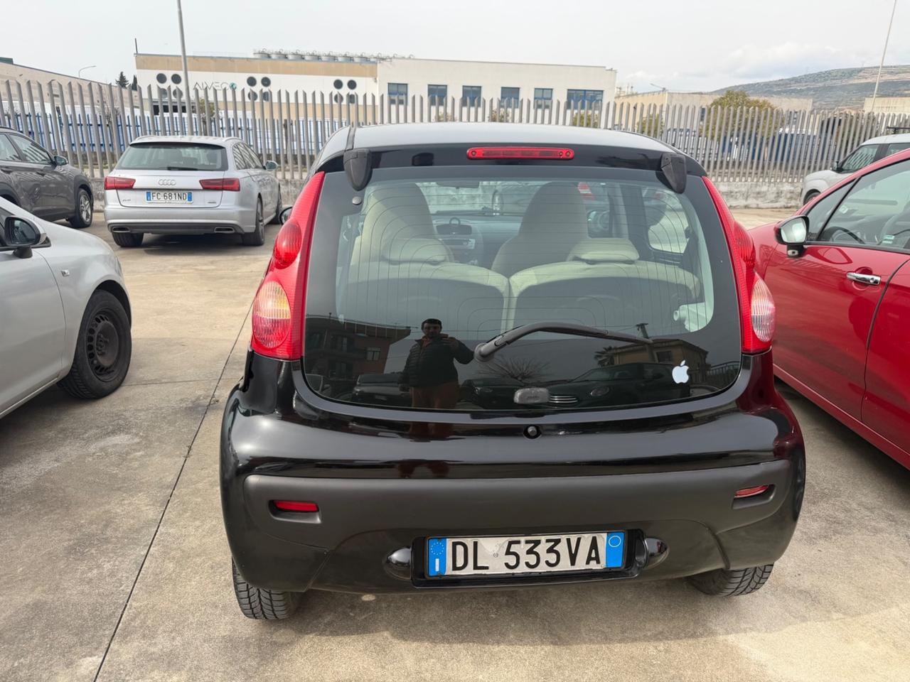 Peugeot 107 1.0 68CV 5p. Desir